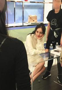 明星网红扮演路人,街头互动引热议