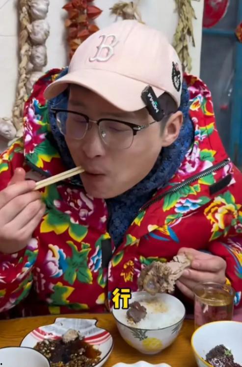 明星网红吃青椒,明星网红挑战青椒美食大比拼